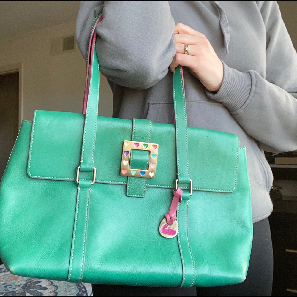 Dooney and Bourke heart buckle bag - Picture 2 of 16